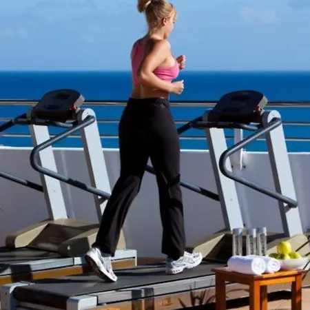 海滨沙滩酒店 4*