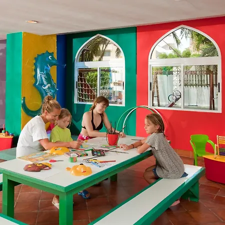 Seaside Sandy Playa del Ingles (Gran Canaria)