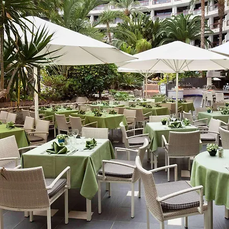 Seaside Sandy Hotel 4*