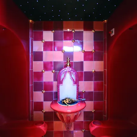 Отель Seaside Sandy 4*